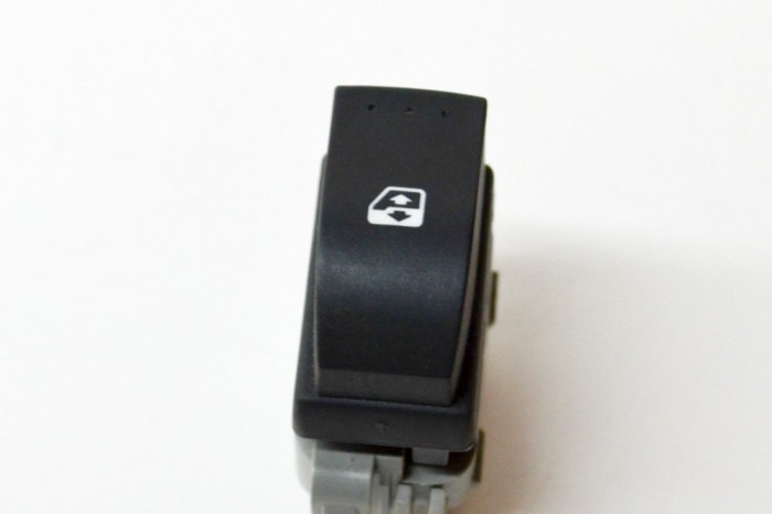 Buton geam ușă dreapta spate RENAULT ESPACE IV JK0/1_ 2003 OEM: 28082,220509 13828119
