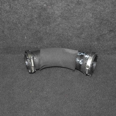 Furtun intercooler dreapta AUDI A6 4F2, C6 2005 OEM: 4F0145709G foto