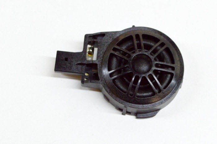 Difuzor ușă dreapta față TESLA MODEL 3 2018 OEM: 1079741-00-A 15066128