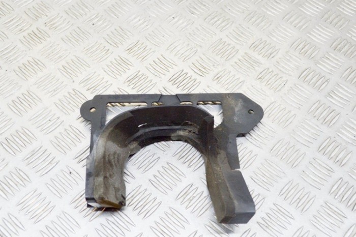 Protecție planetara AUDI A6 4G2, C7, 4GC 2015 OEM: 4G0863189 13517431