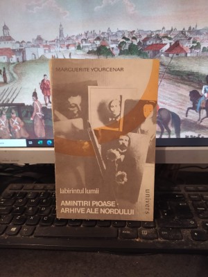 Marguerite Yourcenar, Labirintul lumii, Amintiri pioase. Arhivele nordului, 169 foto