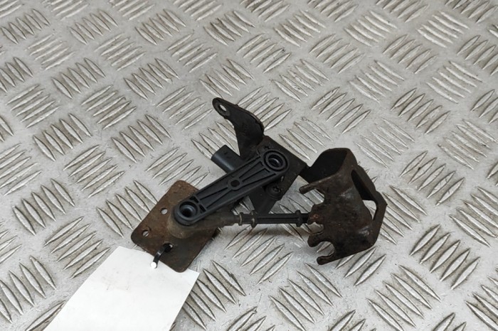 Senzor de nivel &icirc;nălțime dreapta spate LAND ROVER RANGE ROVER IV L405 2020 OEM: JPLA-3D026-BA 29033676
