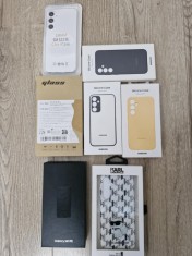 Telefon mobil Samsung Galaxy S23 FE, Dual SIM, 8GB RAM, 128GB, 5G, Graphite + 5 huse originale + set folii