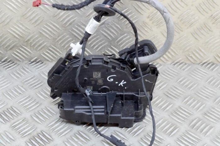 &Icirc;ncuietoare ușă st&acirc;nga spate VW ID.3 E11 2021 OEM: 5TA839015K,A046465 | 18088984