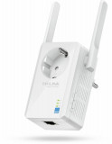 Cumpara ieftin Range Extender TP-LINK TL-WA860RE, N300, 300Mbps