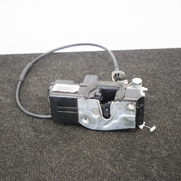 &Icirc;ncuietoare ușă st&acirc;nga față TESLA MODEL S 2014 OEM: 6008913-00-C,1039668-00-B 10049136
