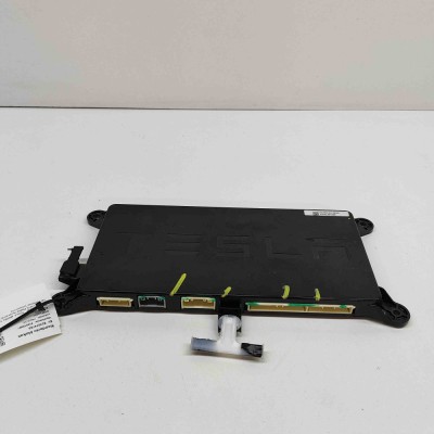 Modul de confort TESLA MODEL X 2016 OEM: 1043900-00-C 23074785 foto