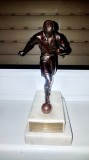 F115-I-Statuieta fotbalist veche bronz masiv stativ marmura. Placheta dedicatie.