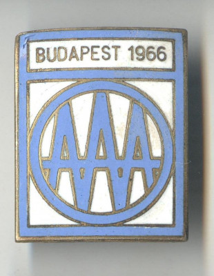 Insigna veche Budapesta Ungaria 1966 email la cald foto