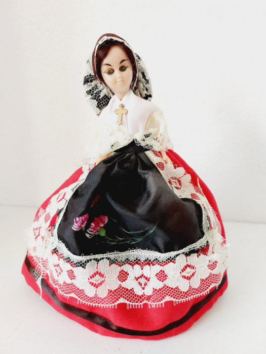 Papusa vintage costum port popular etnic traditional rustic francez 18cm