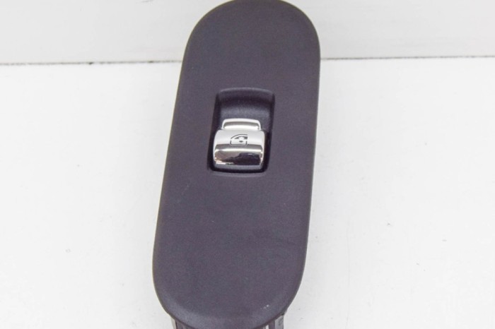 Buton geam ușă dreapta față MINI CABRIO F57 2015 OEM: 7322645,9354866 | 12048675