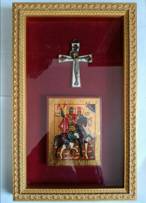 Icoana veche rusa si cruce veche rusa, secol 19, inramate 44,8x28,4cm foto