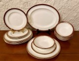 SERVICIU DE MASA DE 19 PIESE DIN PORTELAN ENGLEZESC ROYAL ALBERT- BONE CHINA- HOLYROOD
