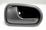 Maner interior deschidere usa Mazda 323F 1994-2003, Fata/ Spate, partea Stanga GA2K-59-330B-A, Culoare Negru