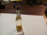 Cumpara ieftin Deschizator Desfacator magnet mai vechi capace sticle / sticla &amp; banuti interior