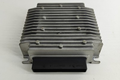Amplificator de sunet TESLA MODEL X 2016 OEM: 1004833-10-A,1000350-001-09 23073241 foto