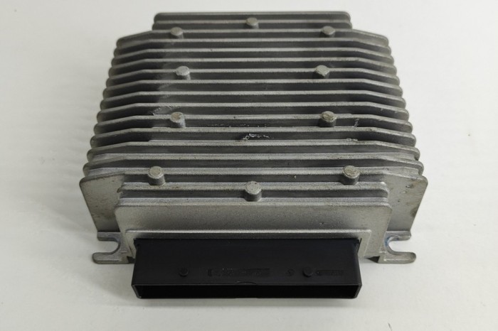 Amplificator de sunet TESLA MODEL X 2016 OEM: 1004833-10-A,1000350-001-09 23073241