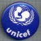 AX 624 INSIGNA UNICEF-FONDUL INTERNATIONAL DE URGENTE ALE COPIILOR AL NATIUNILOR