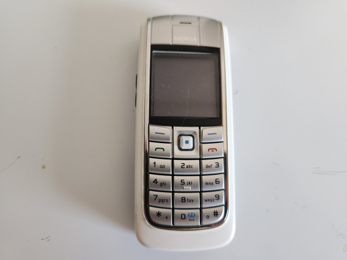 Telefon Nokia 6020, folosit