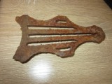 suport pentru fier de calcat vechi din fonta dimensiune 13cm a4