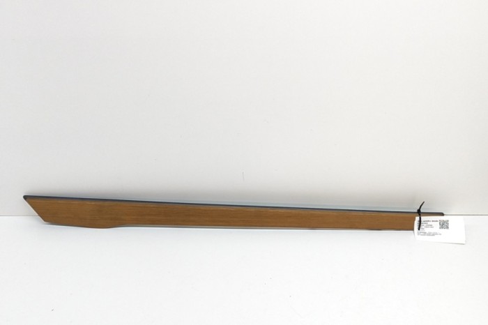 Ornament panou ușă dreapta spate TESLA MODEL X 2020 OEM: 1036081-23-B 29810933