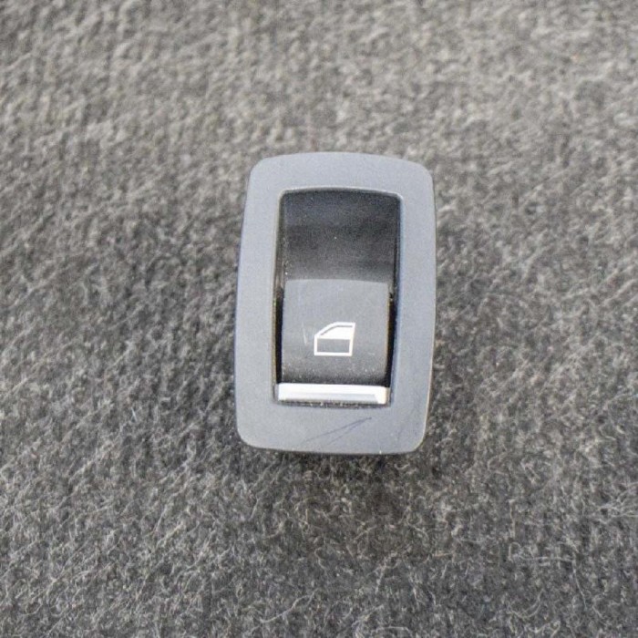 Buton geam ușă st&acirc;nga spate BMW X4 F26 2018 OEM: 9361936 10656501