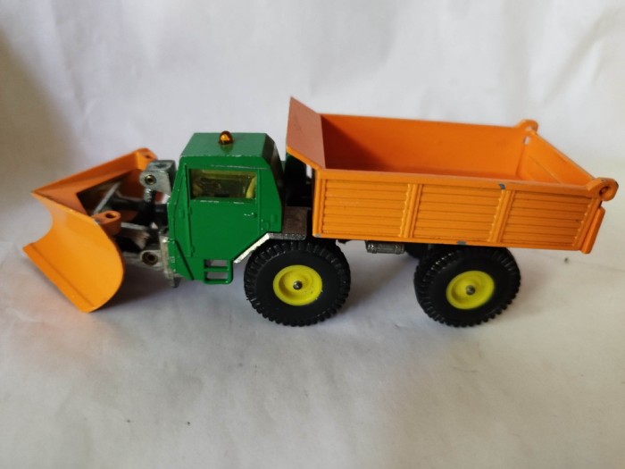 bnk jc Siku V337 Faun Snow Plow