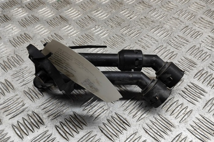 Furtun de lichid de răcire AUDI Q5 FY 2020 OEM: 04L122157AC 24830108