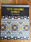 Motive traditionale romanesti(cusaturi) - Carte de colorat / R2P3F