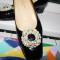 Brose pentru pantofi adaptabile , elegante , deosebite
