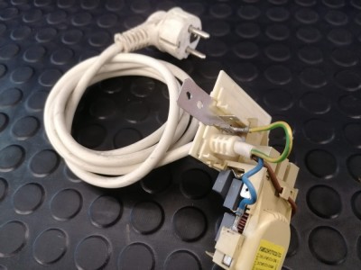 Condensator cu cablu , filtru masina de spalat cu uscator Whirlpool AWZ / C148 foto
