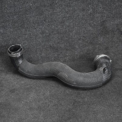 Furtun intercooler dreapta AUDI A5 8T3 2014 OEM: 8K0145738AF 1933171 foto
