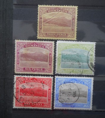 DOMINICA 5V foto