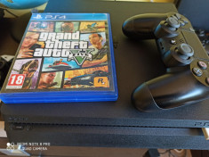 PlayStation 4 slim GTA 5 foto