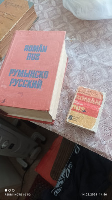 Dictionar roman rus editia 1980 foto