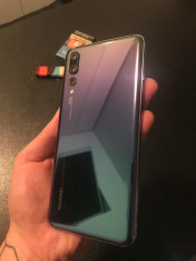 Telefon Huawei P20 Pro Twilight 128GB ca NOU + 5 HUSE BONUS foto