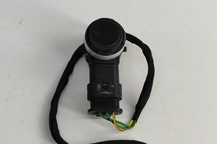 Senzor de parcare spate BMW iX I20 2022 OEM: 5A1A269 29049410