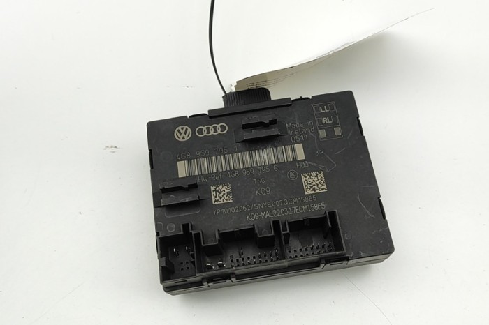 Modul de control ușă dreapta spate AUDI A6 4G2, C7, 4GC 2017 OEM: 4G8959795J,4G8959795G 30740601
