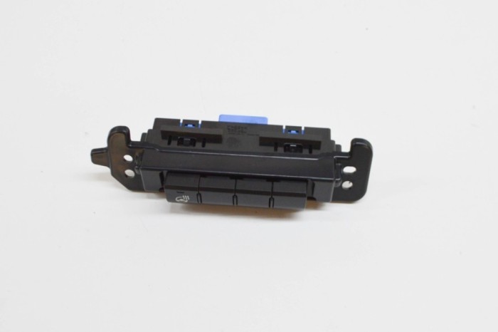 Comutator LEXUS RX _L2_ 2019 OEM: 84010-48601,75P392 | 20484762