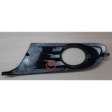 Grila bara fata Vw Golf 6 5K1 10.2008-2013, partea Dreapta capac 5K0853666 cu gaura pentru proiector , cu inel cromat CLEMA RUPTA