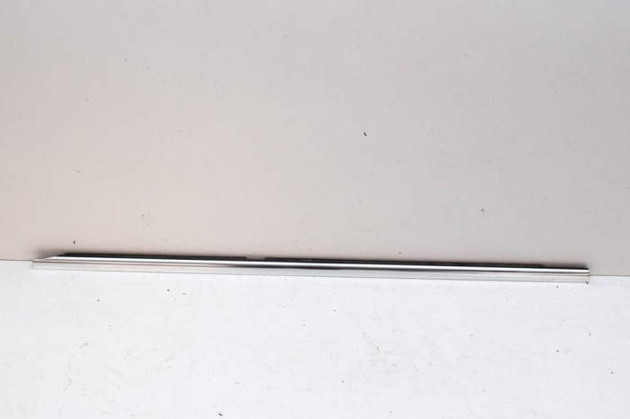 Chedar geam ușă dreapta spate MERCEDES-BENZ GLE W167 2022 OEM: A1677306607 15393892