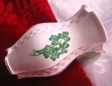 VAZA PORTELAN ROYAL TARA FINE BONE CHINA VAZA HANDMADE GALWAY IRLANDA DECOR TRIFOI 11.5 CM