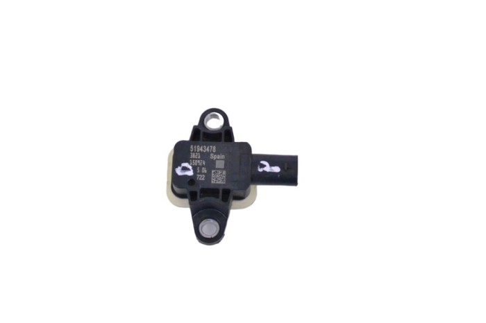 Senzor de impact dreapta față BMW X3 F25 2012 OEM: 51943478 15032067