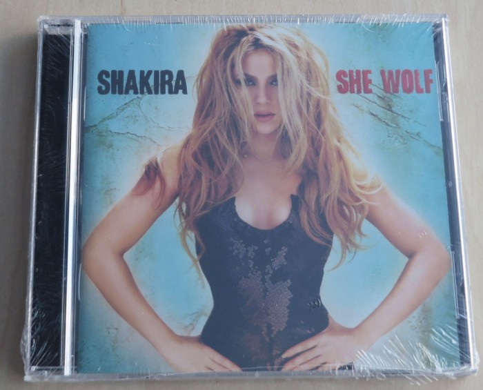 Shakira - She Wolf CD