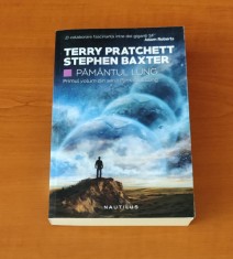 Terry Pratchett / Stephen Baxter - Păm&acirc;ntul Lung