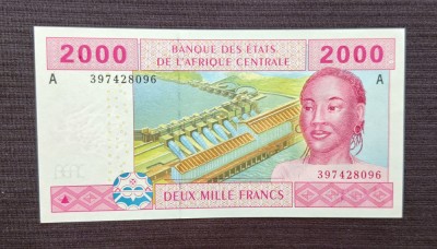 Statele Central Africane - 2000 Francs / franci (2002) foto