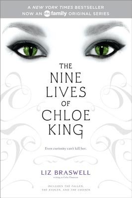 The Nine Lives of Chloe King: The Fallen; The Stolen; The Chosen foto