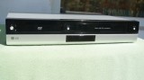 Video recorder combo VHS cu DVD player incorporat LG model V190