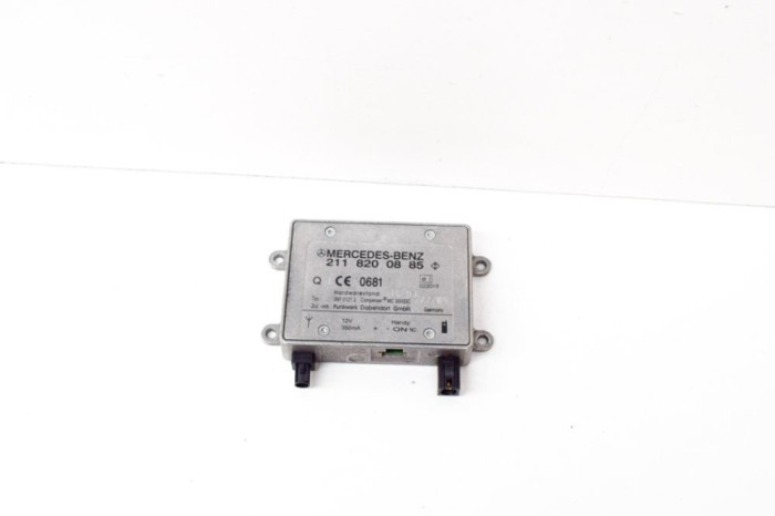 Amplificator de antena MERCEDES-BENZ C W203 2006 OEM: 09760113,A2118200885 14492092