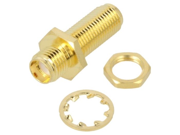 Conector SMA mamă 50&Omega; aurit